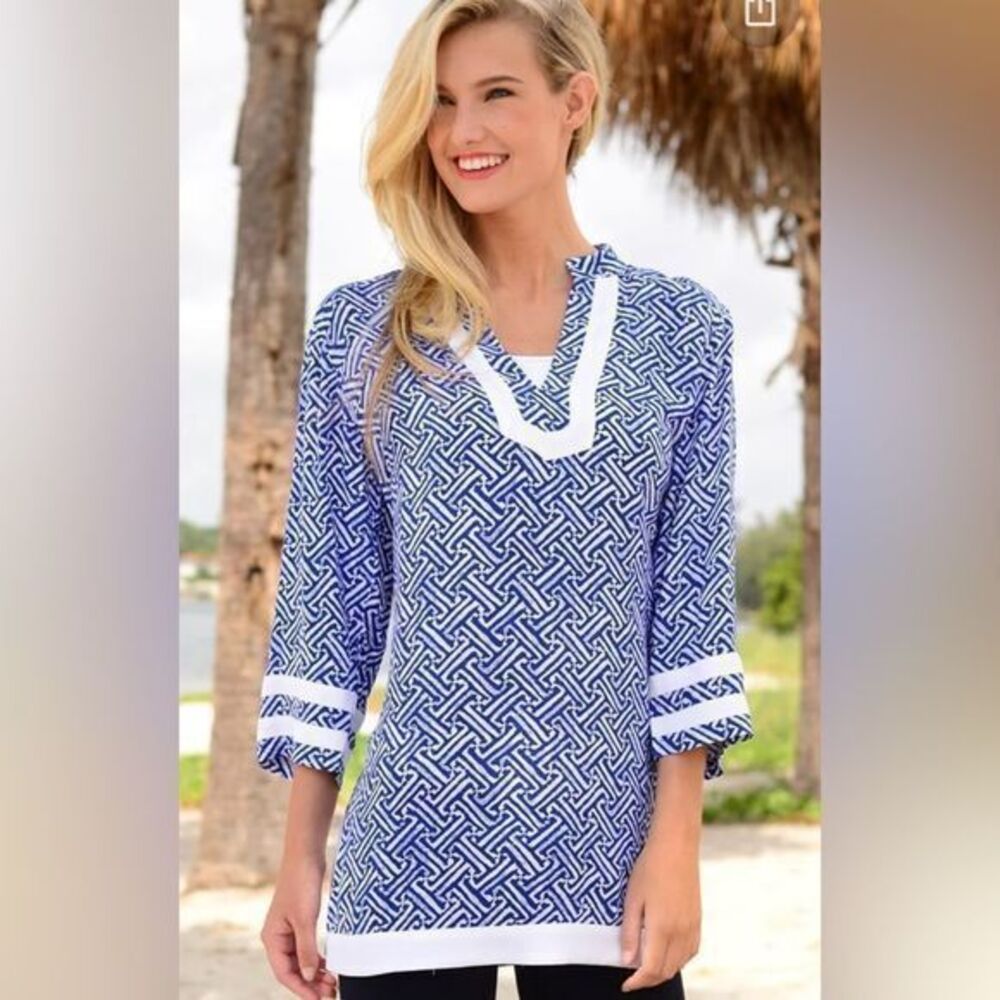 Tina Stephans Tunic - S blue /white.  Rayon